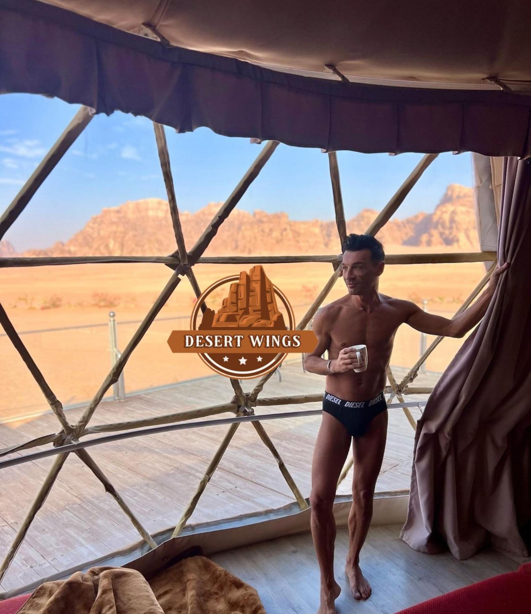 Rum Wings Bubble Luxury Camp ワディ ・ラム エクステリア 写真