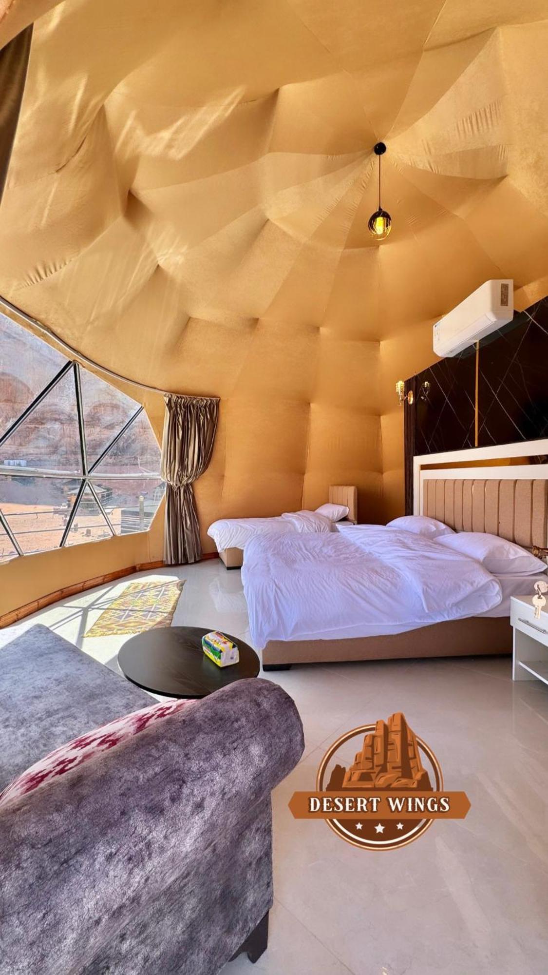 Rum Wings Bubble Luxury Camp ワディ ・ラム エクステリア 写真