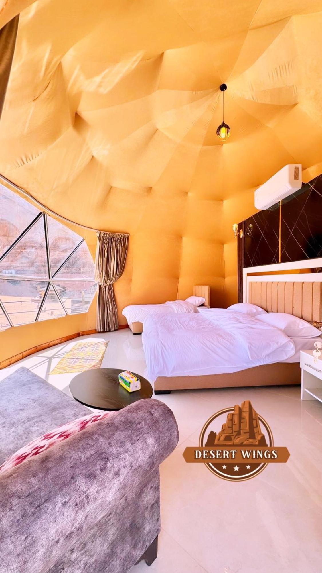 Rum Wings Bubble Luxury Camp ワディ ・ラム エクステリア 写真